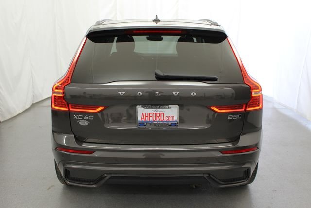 2023 Volvo XC60 Plus - Photo 7