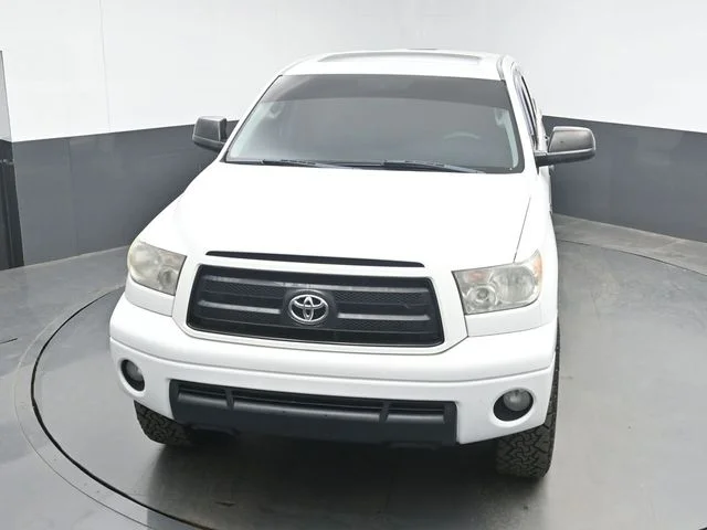 Used 2011 White Toyota Grade image 31