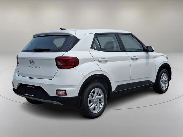 New 2026 White Hyundai SE image 7