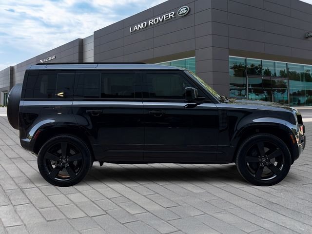 Certified Used 2025 Santorini Black Metallic Land Rover X-Dynamic SE image 6