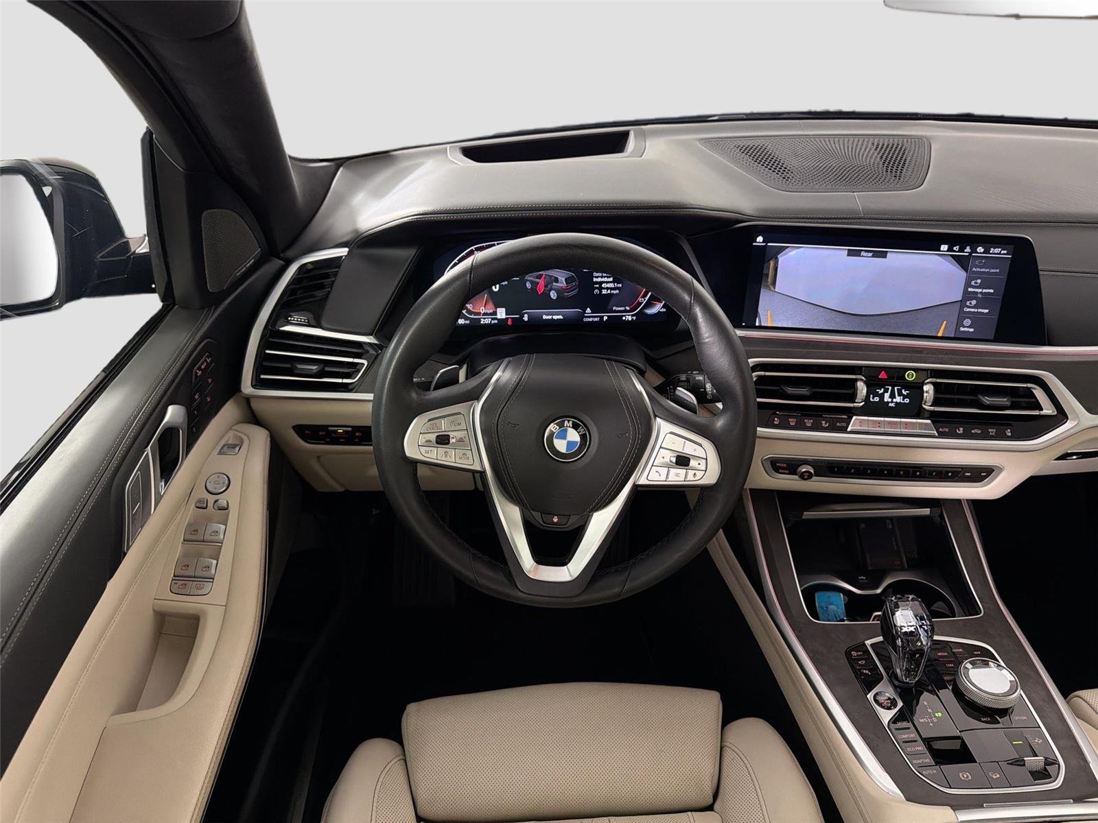 Certified Used 2022 Black Sapphire Metallic BMW xDrive40i image 23