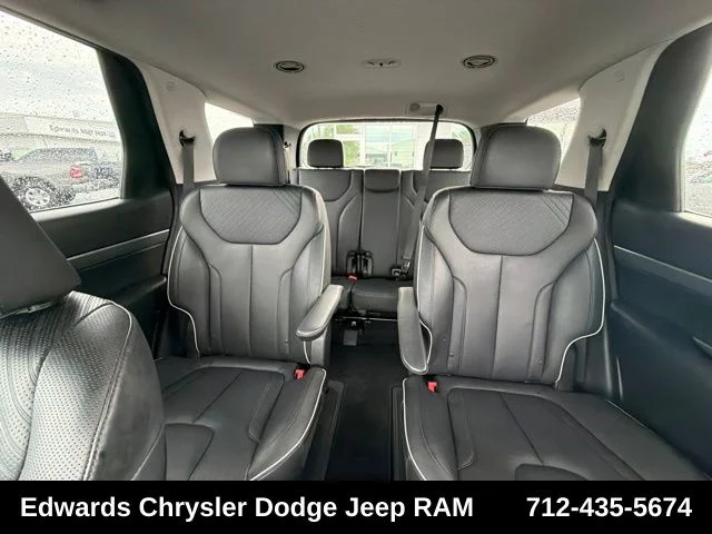 Used 2024 Gray Hyundai SEL image 25
