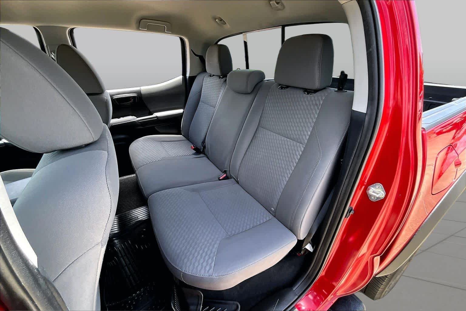 Used 2020 Barcelona Red Metallic Toyota SR5 image 19