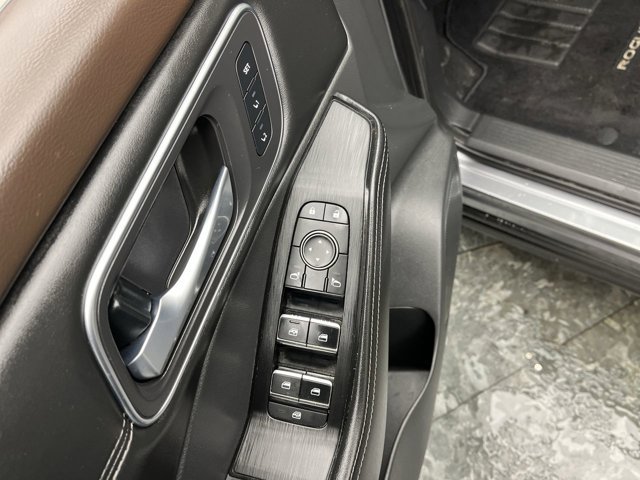 Used 2021 Gun Metallic Nissan SL image 8