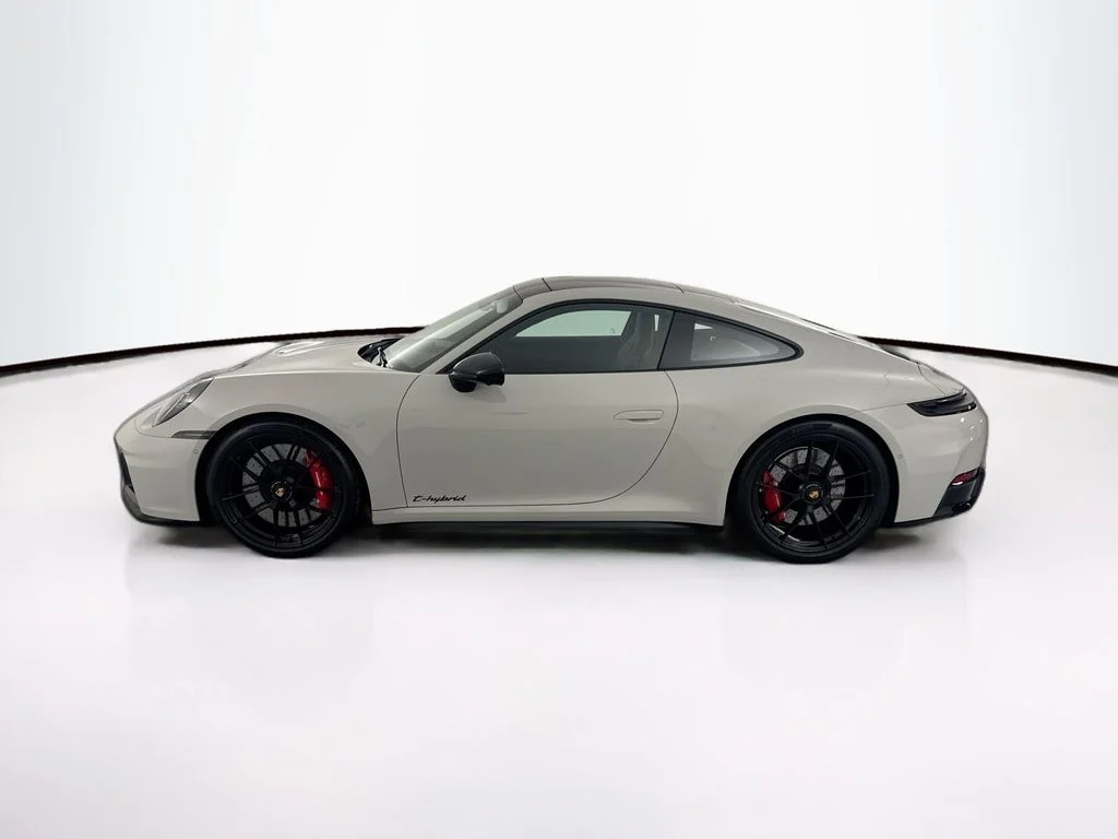 Used 2026 Chalk Porsche Carrera 4 GTS image 8