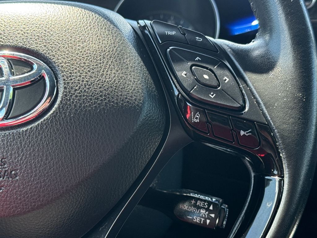 Certified Used 2020 White Toyota XLE image 20