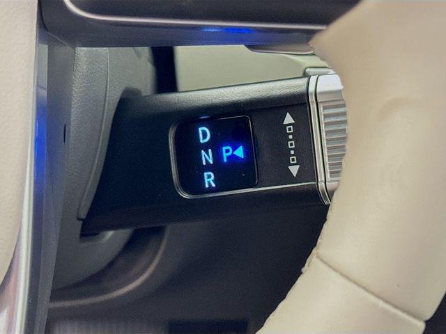 New 2026 Green Hyundai Limited FWD image 29