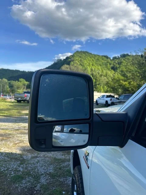 Used 2024 White Ram Laramie image 13