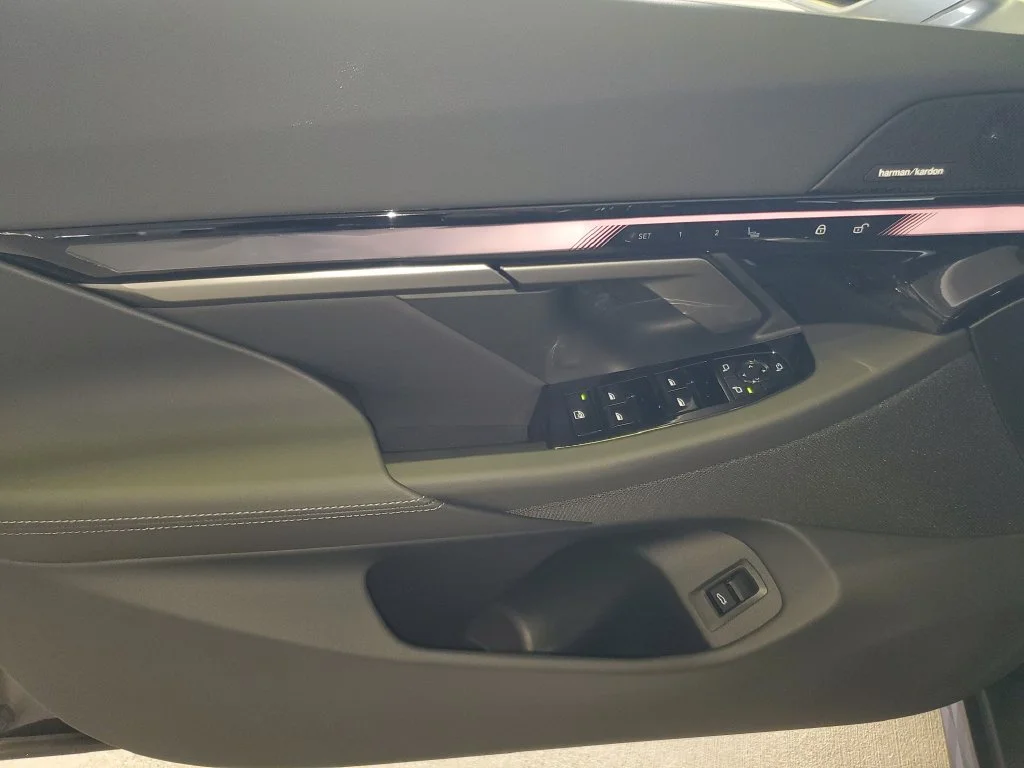 Used 2027 Dark Graphite Metallic BMW 530i image 14