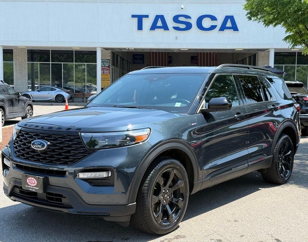 2023 Ford Explorer ST-LINE 4WD's photo