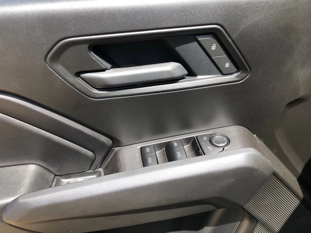 2025 Chevrolet Colorado Trail Boss - Photo 11