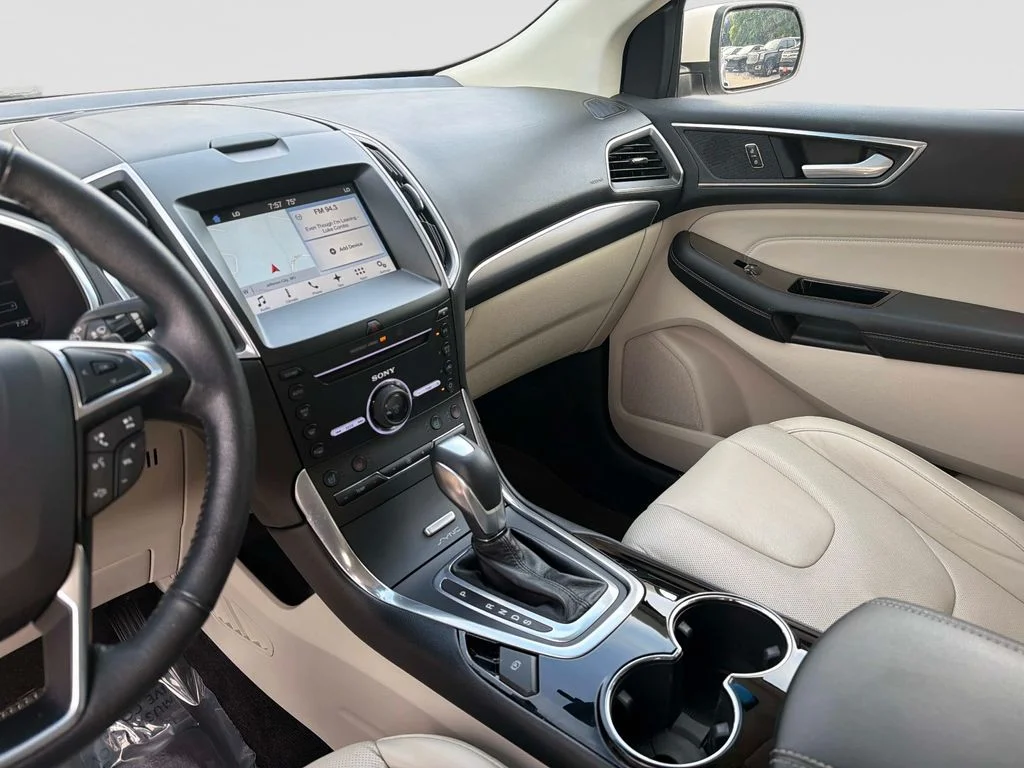 Used 2016 White Ford Titanium image 28