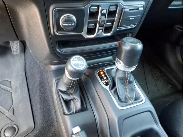 Used 2023 Gray Jeep High Altitude image 25