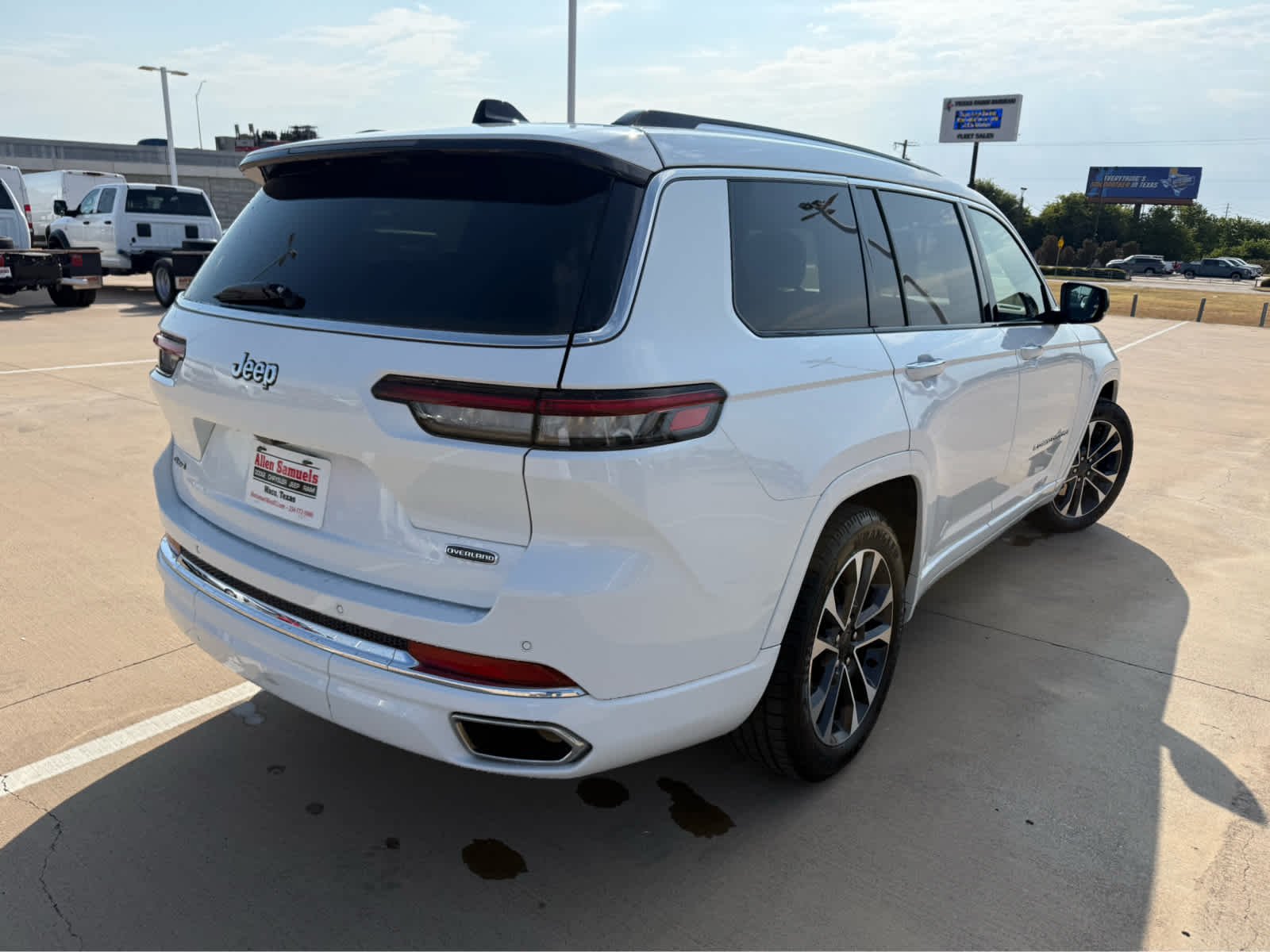 Used 2024 Bright White Clearcoat Jeep Overland image 6