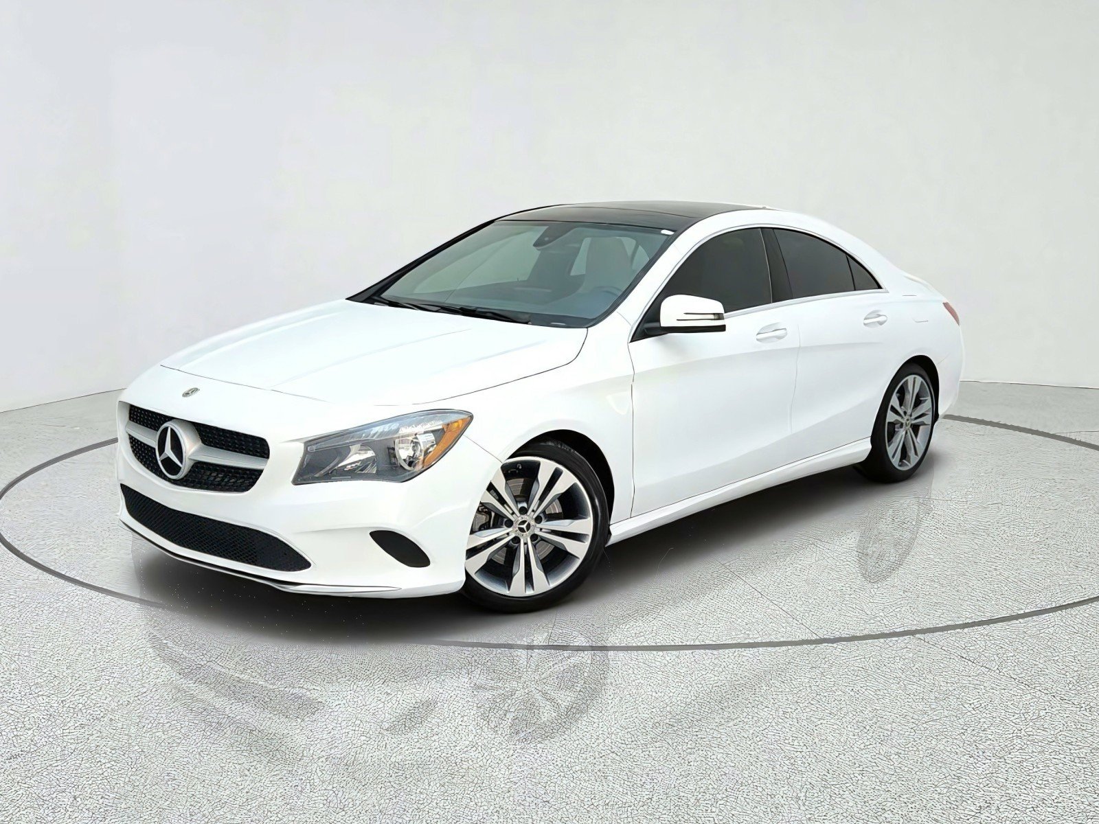 Used 2019 Polar White Mercedes-Benz CLA 250 image 1