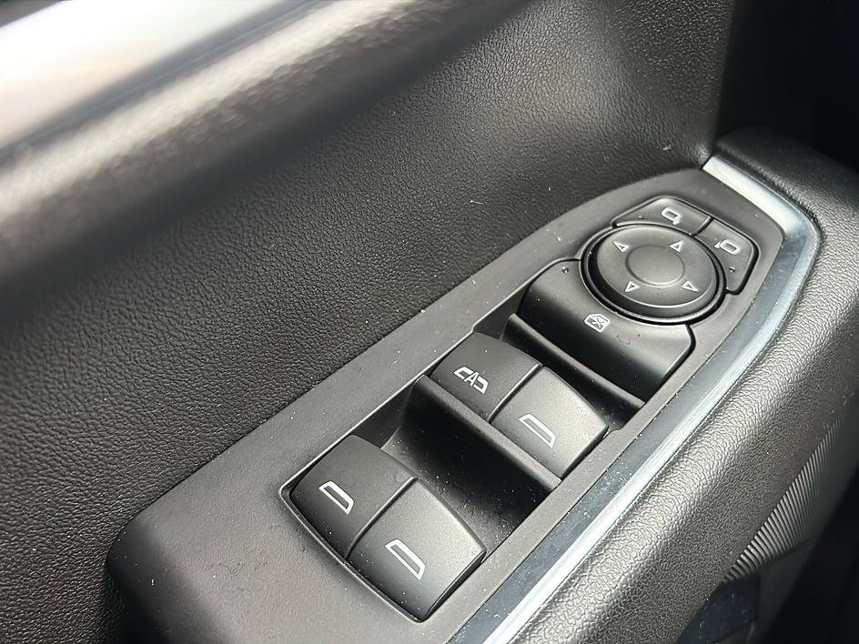 Used 2022 Black Chevrolet RST image 18