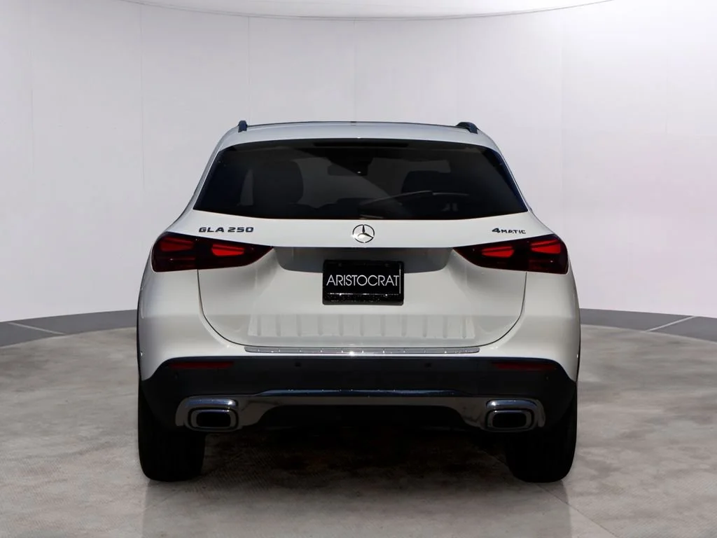 New 2026 Polar White Mercedes-Benz GLA 250 image 45