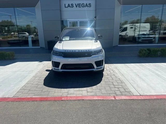 Used 2021 Silver Land Rover HSE Dynamic image 2