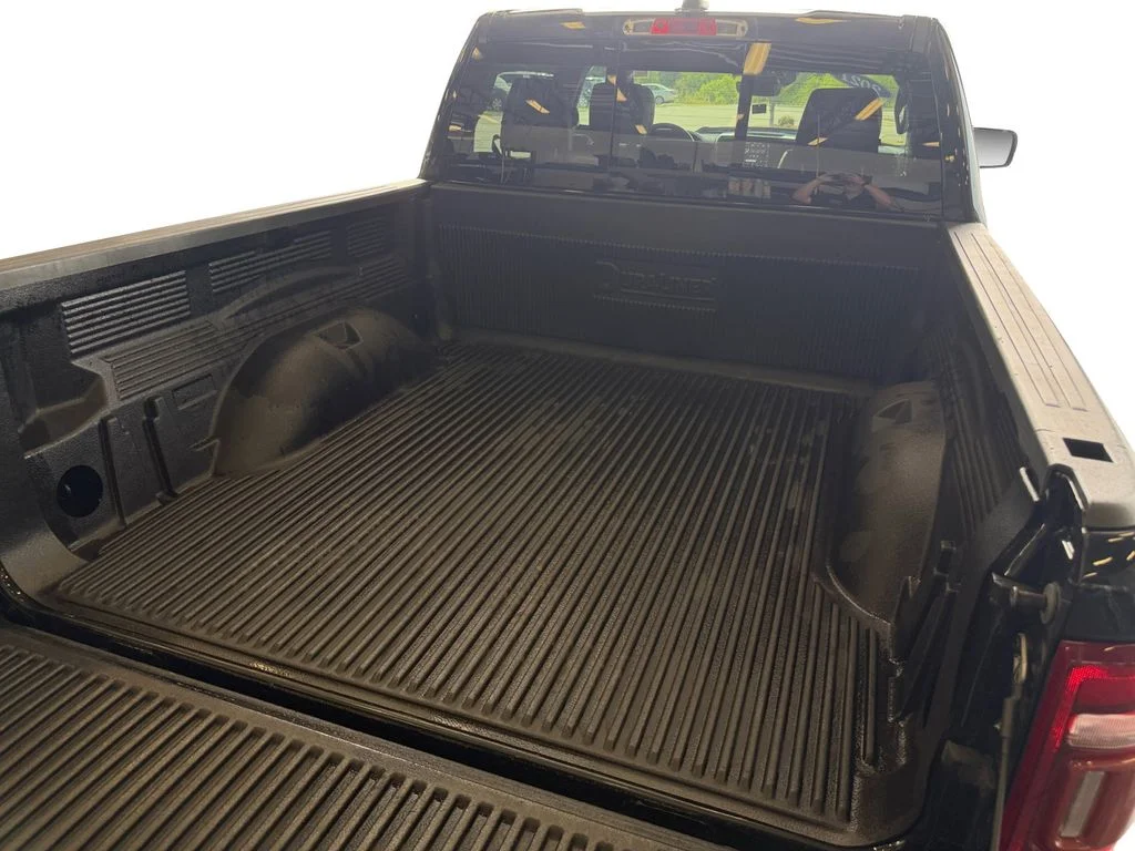 Used 2021 Black Ram Laramie image 26
