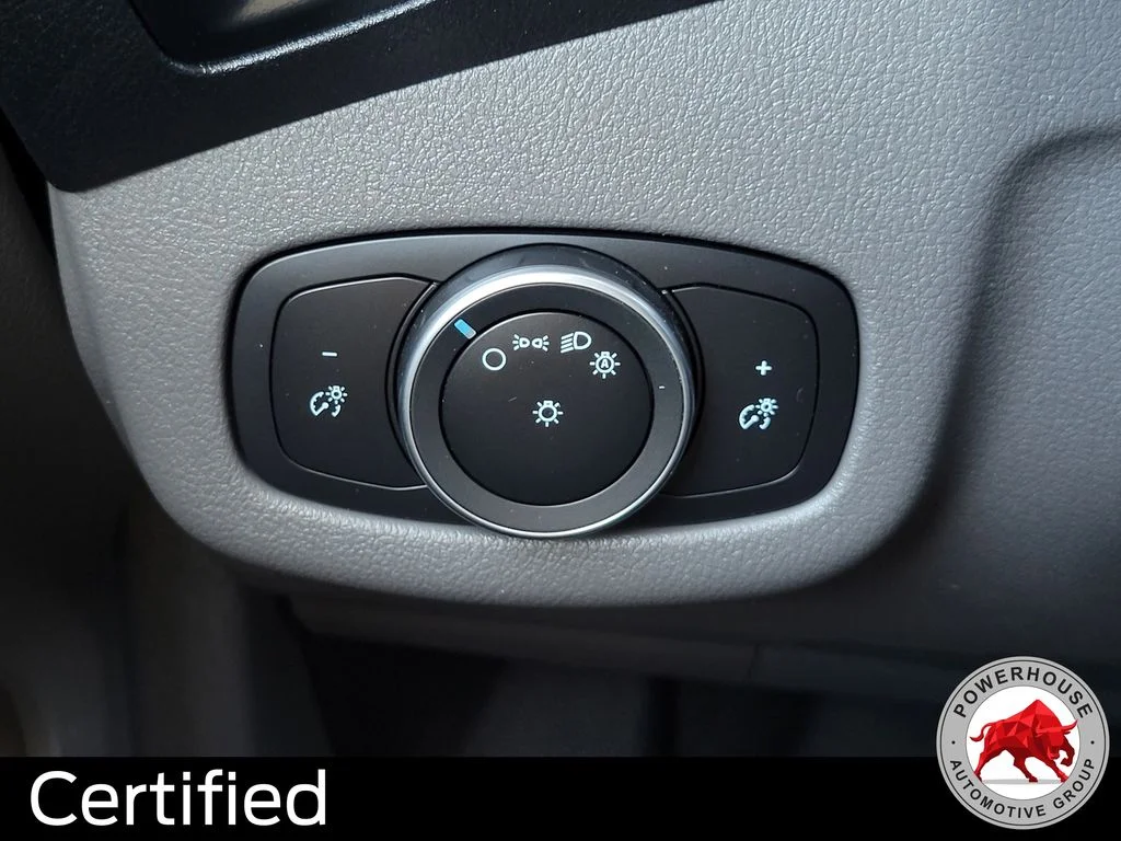 Used 2023 White Ford XL image 27
