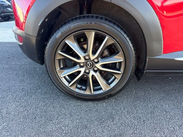 Used 2016 Red Mazda Grand Touring image 10