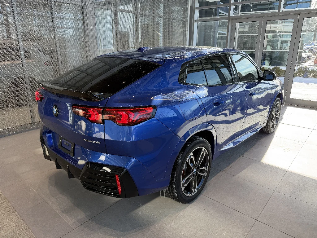 New 2026 Portimao Blue Metallic BMW xDrive28i image 6