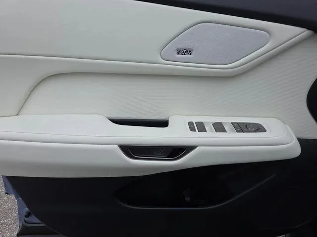 New 2026 Wavelength Lexus PREMIUM PLUS image 31