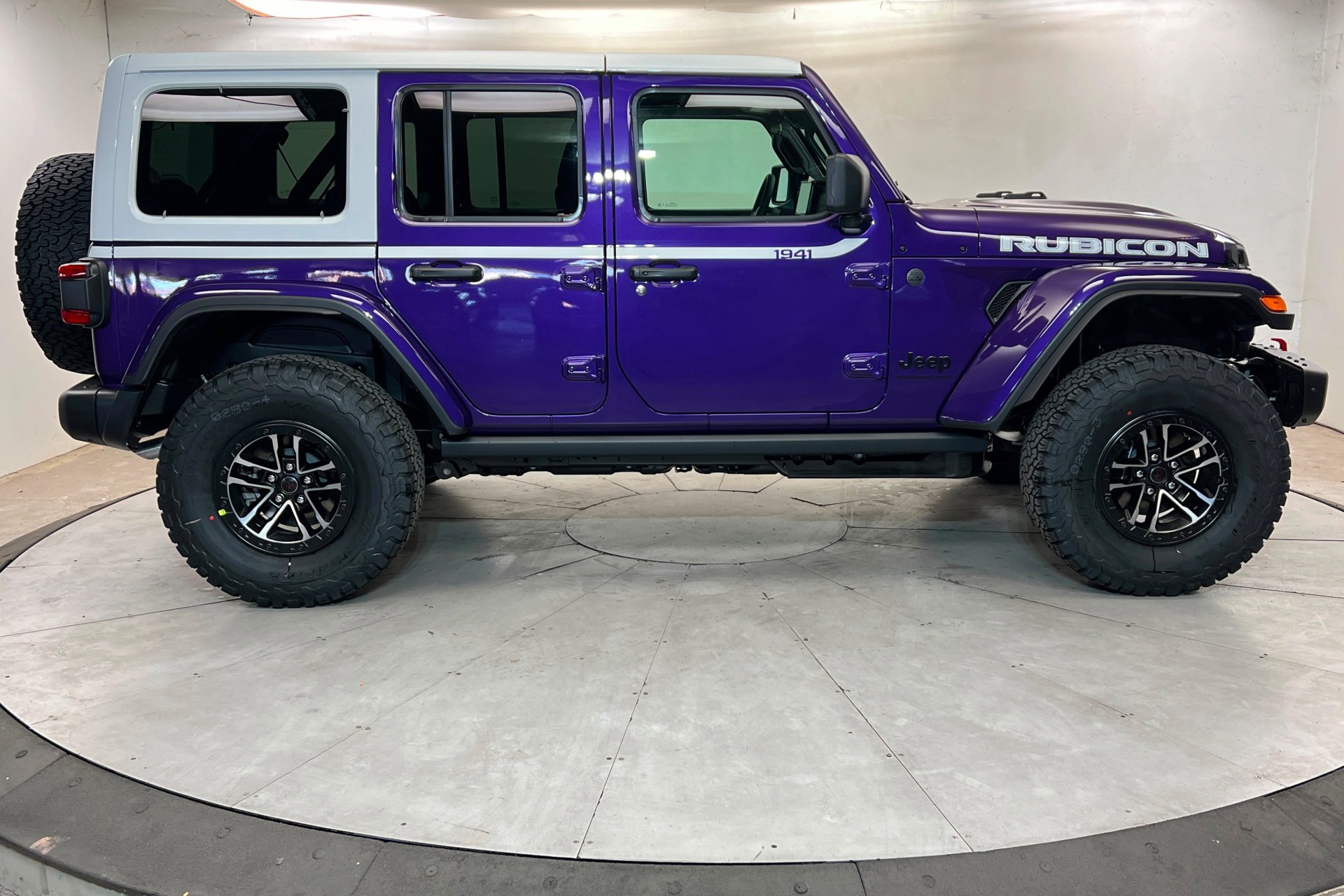 New 2026 Reign Exterior Paint Jeep Rubicon image 7