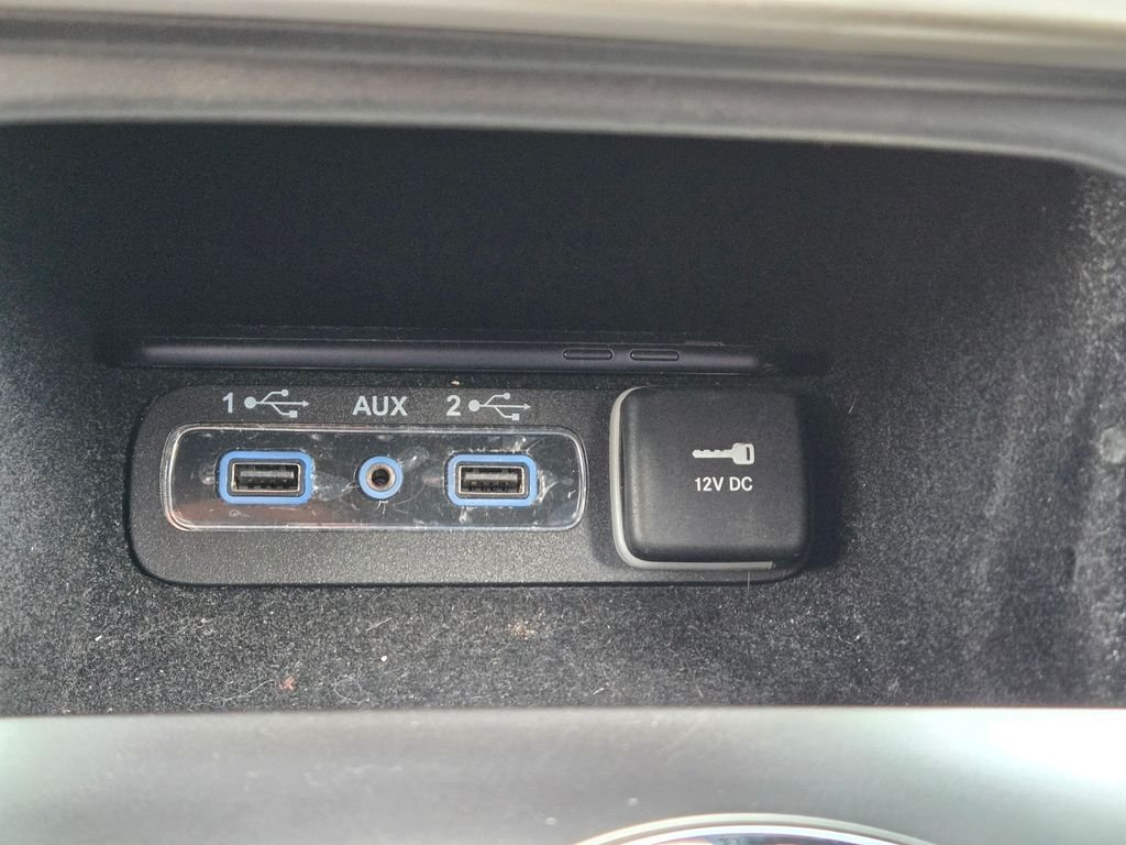 Used 2019 White Jeep Limited image 28