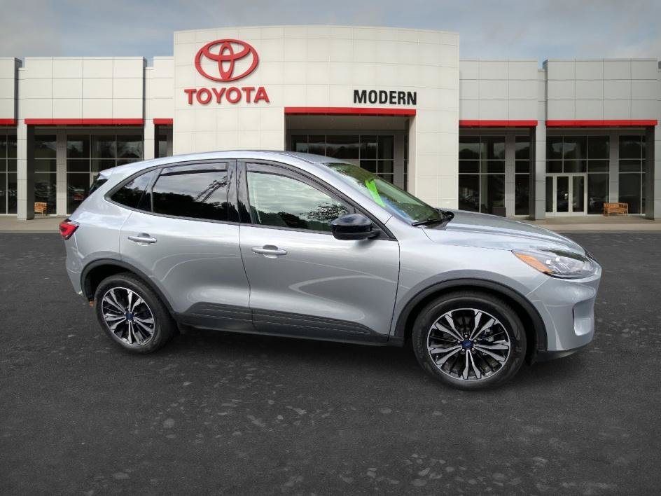 Used 2022 Silver Metallic Ford SE image 15