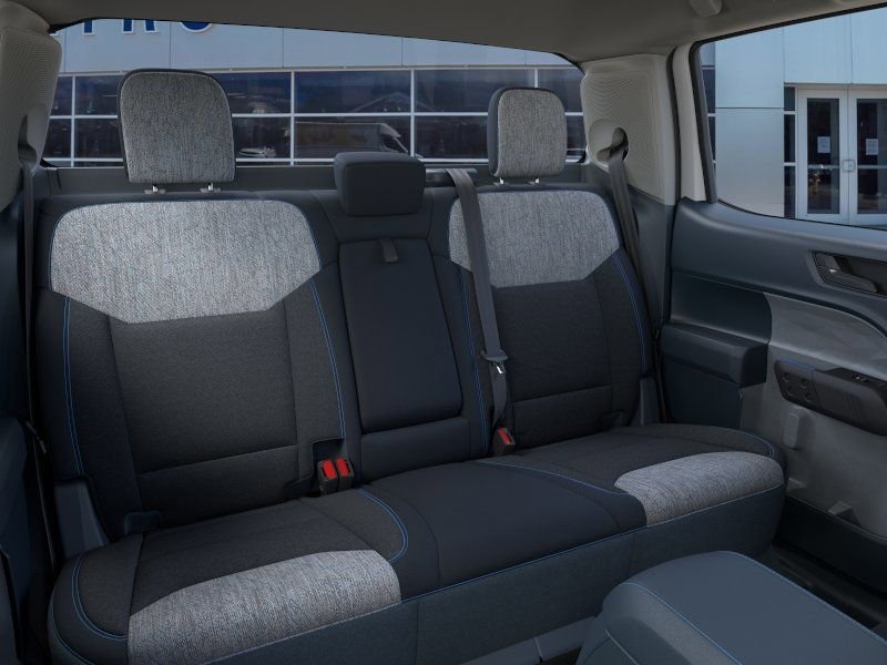 New 2025 Oxford White Ford XLT image 11