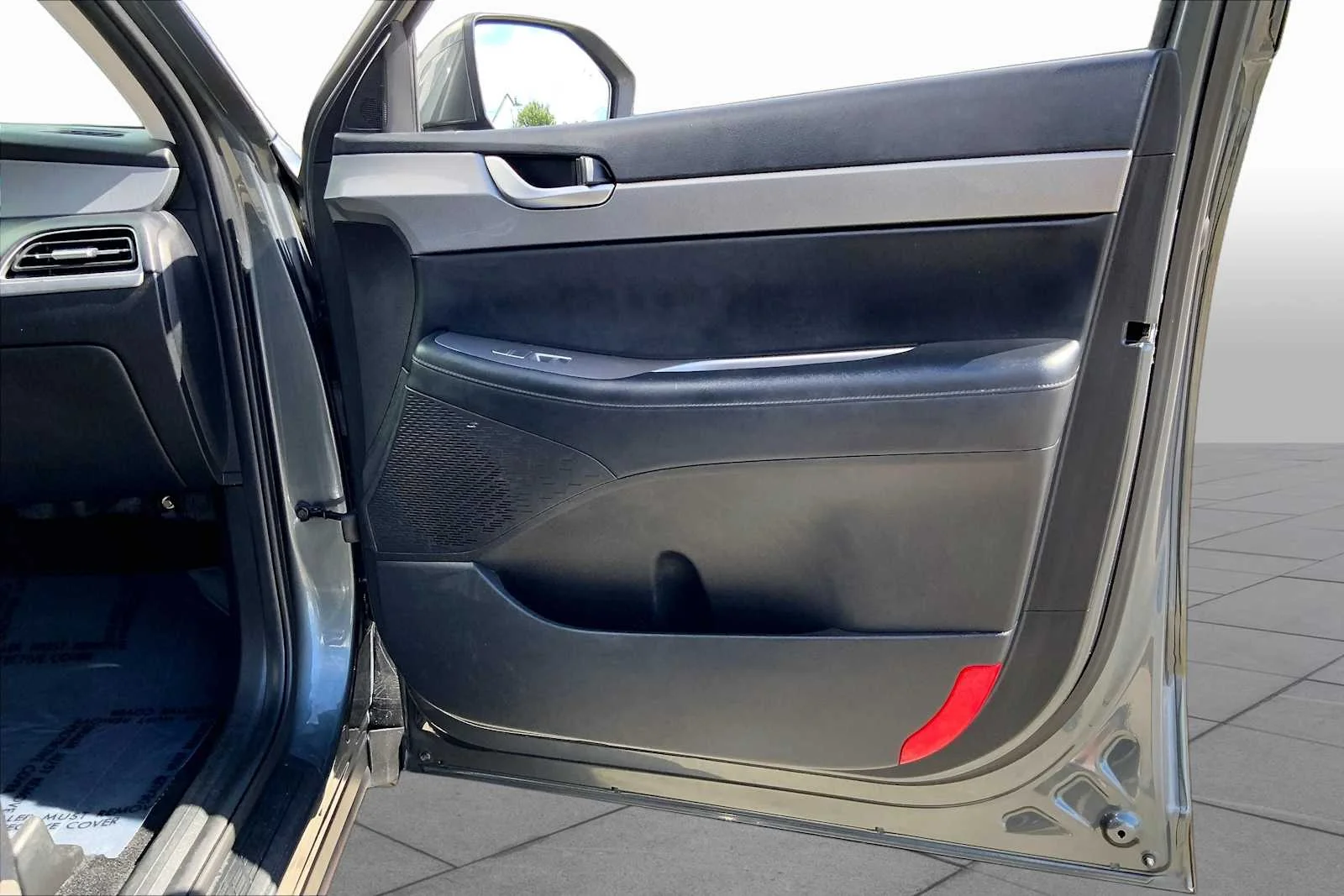 Used 2021 Rainforest Hyundai SEL image 22