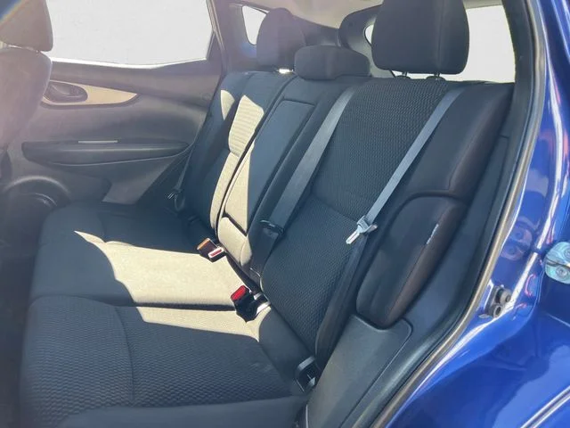 Used 2021 Blue Nissan S image 13