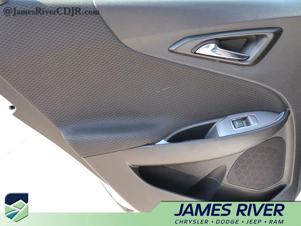 Used 2024 White Chevrolet LT image 16
