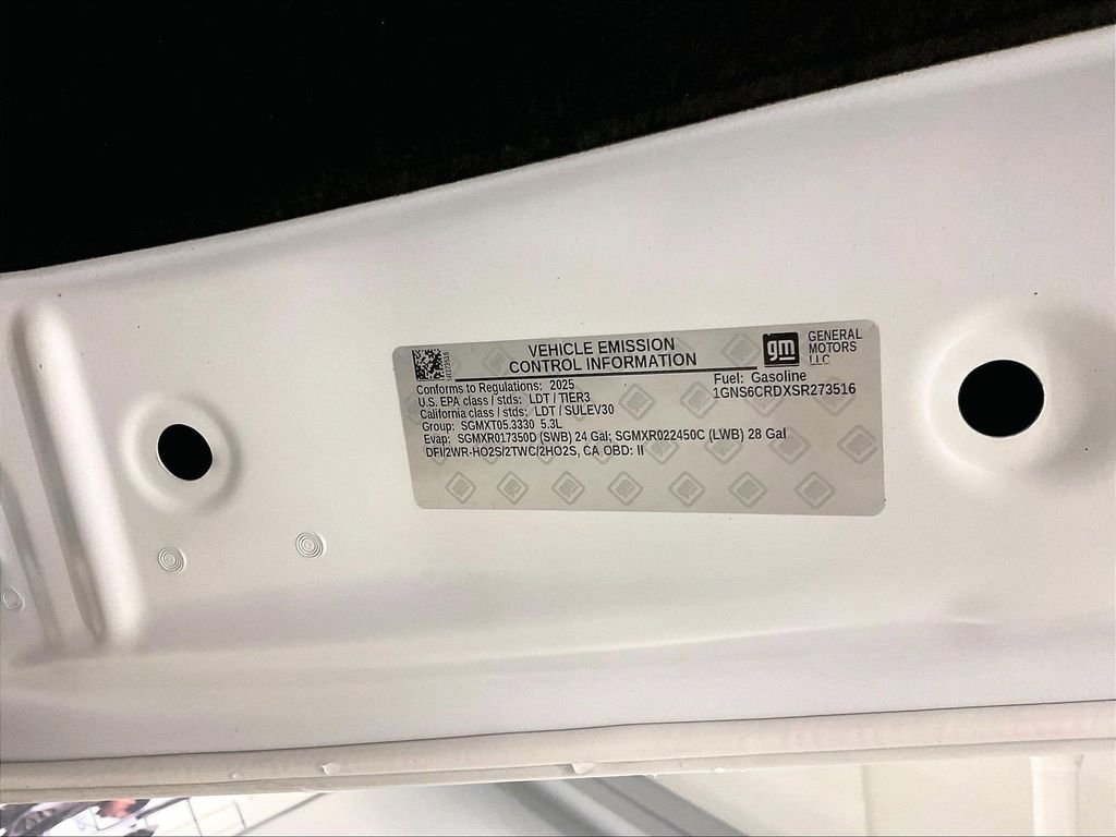 Used 2025 White Chevrolet LT image 36
