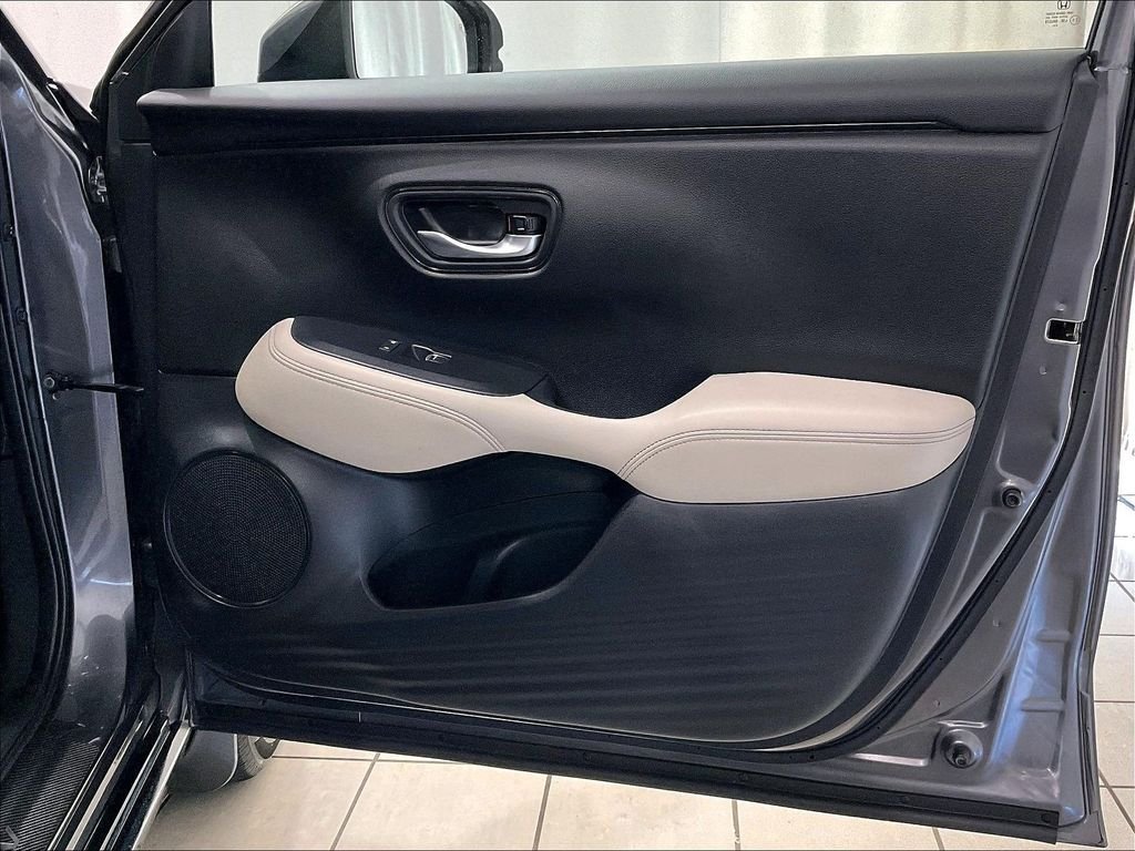 Used 2024 Gray Honda EX-L image 12