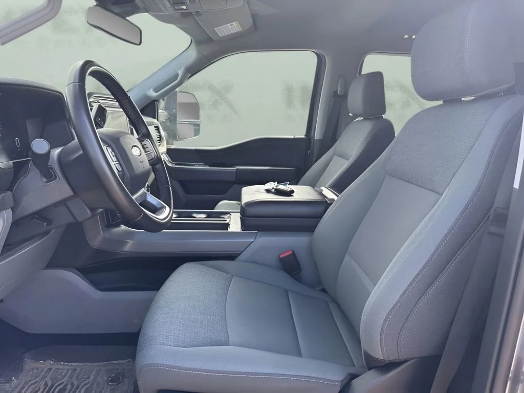 Used 2024  Ford XLT image 6