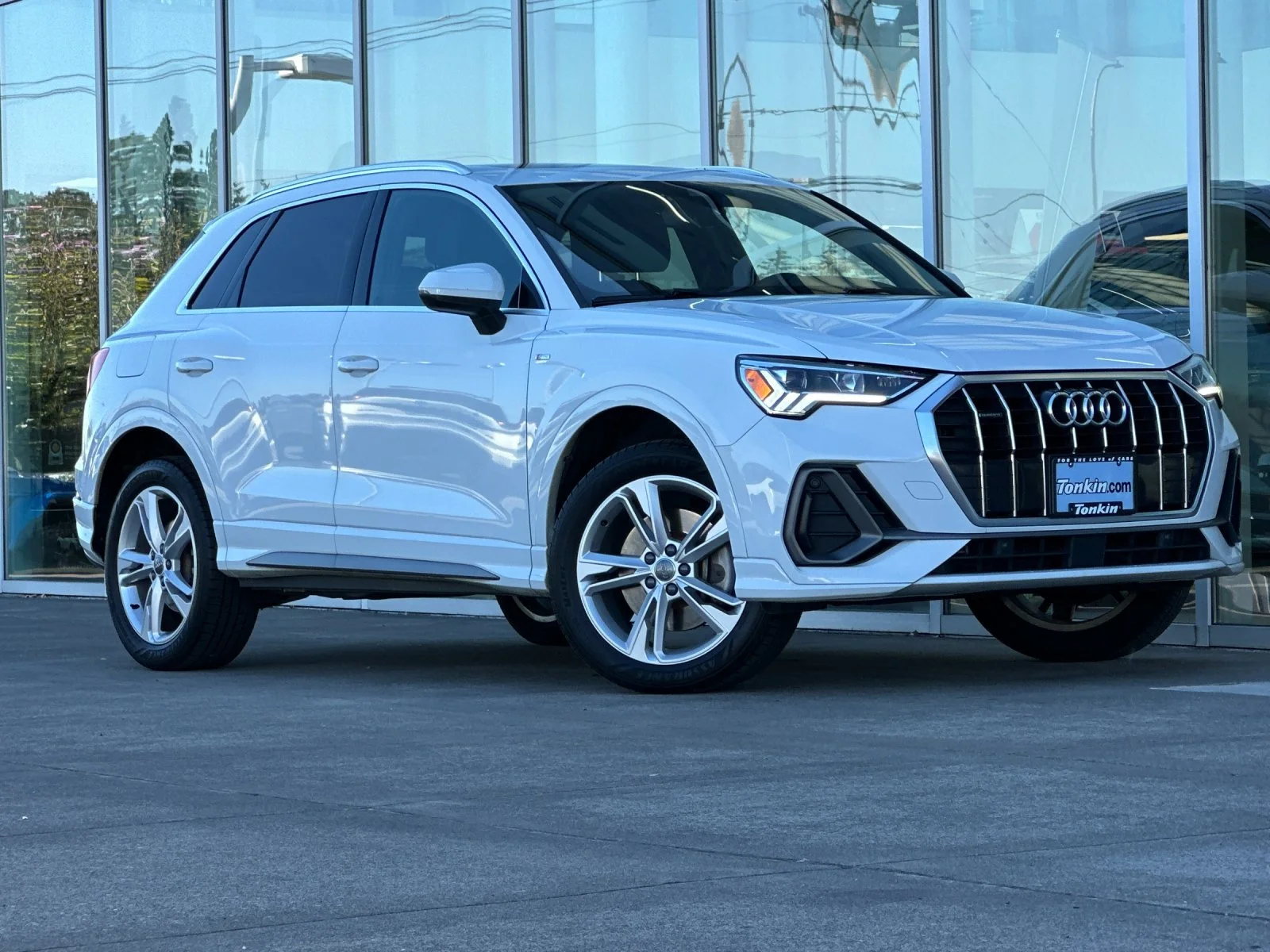 Used 2020 Glacier White Audi Premium Plus S line image 2
