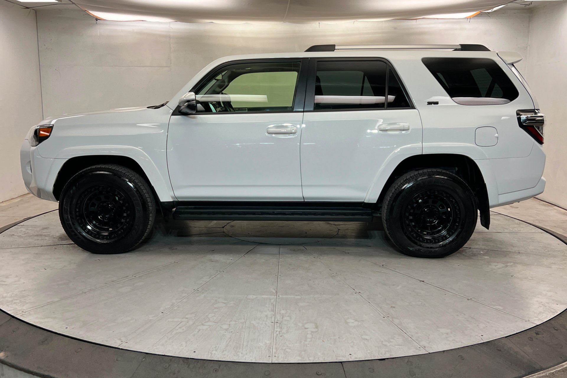Used 2024 White Toyota SR5 Premium image 2