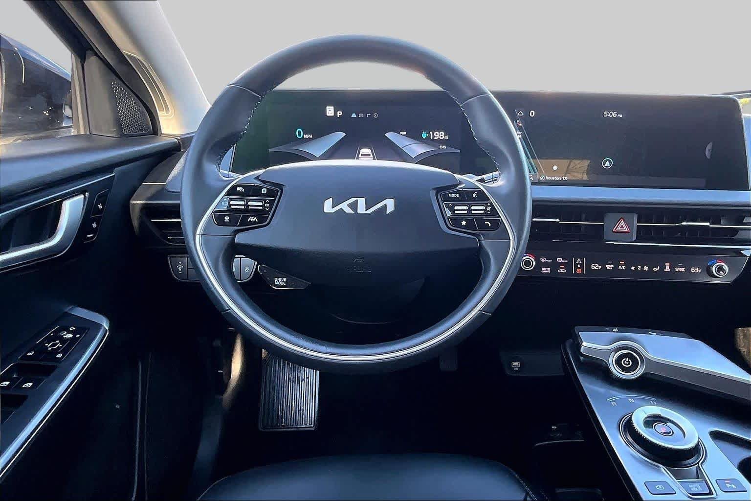 Used 2024 Gravity Blue Kia Light Long Range image 5