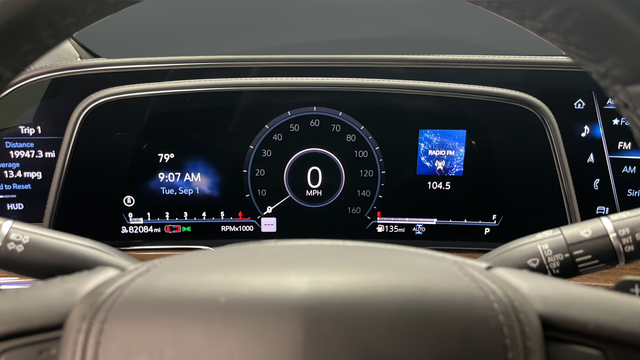 Used 2021 Crystal White Tricoat Cadillac Sport Platinum image 16