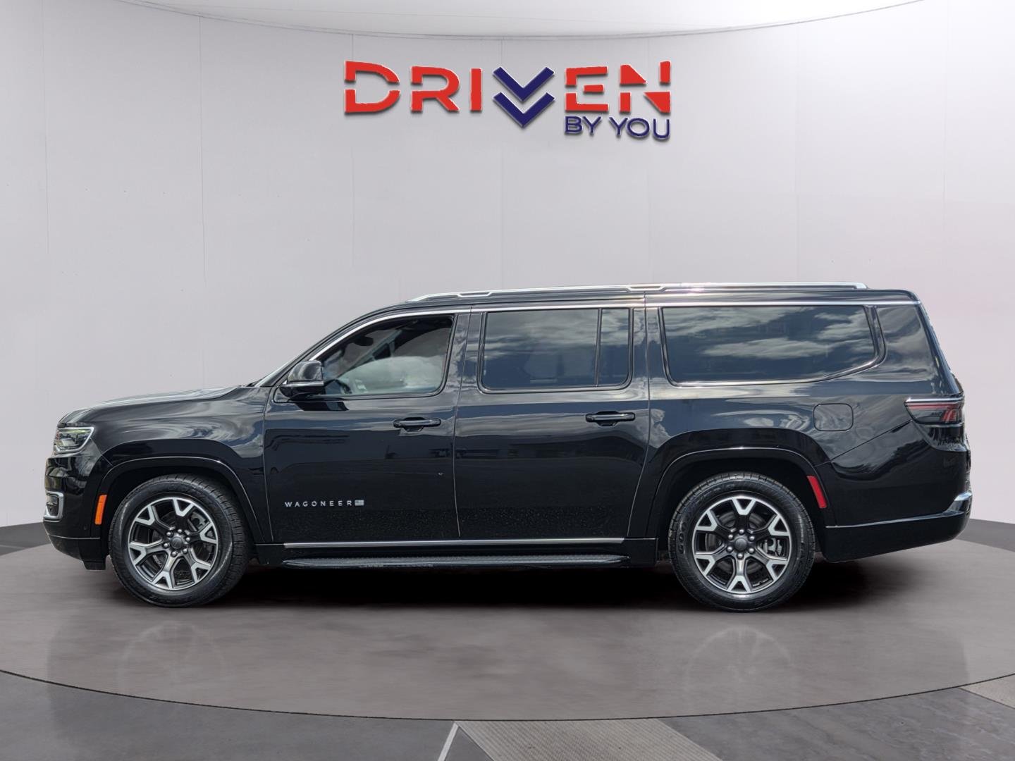 Used 2024 Diamond Black Crystal Pearlcoat Jeep Series III image 2