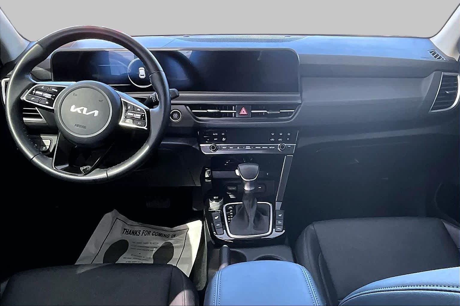 Used 2026 Snow White Pearl Kia EX image 16