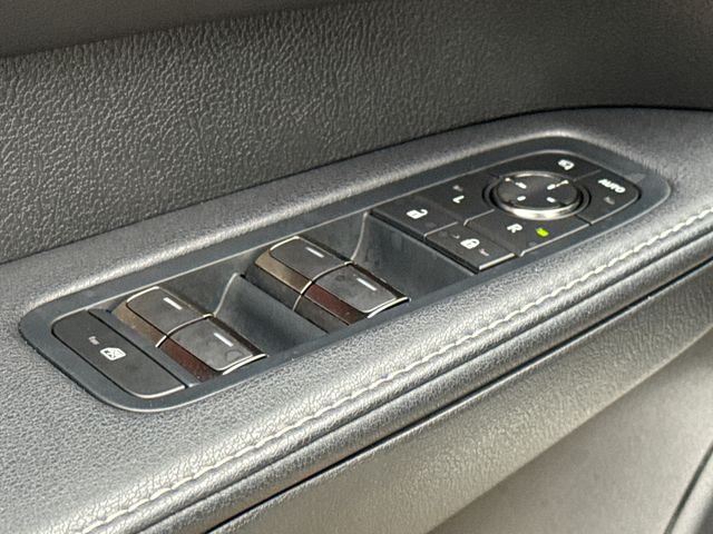 Used 2023 White Lexus 350 Luxury image 19