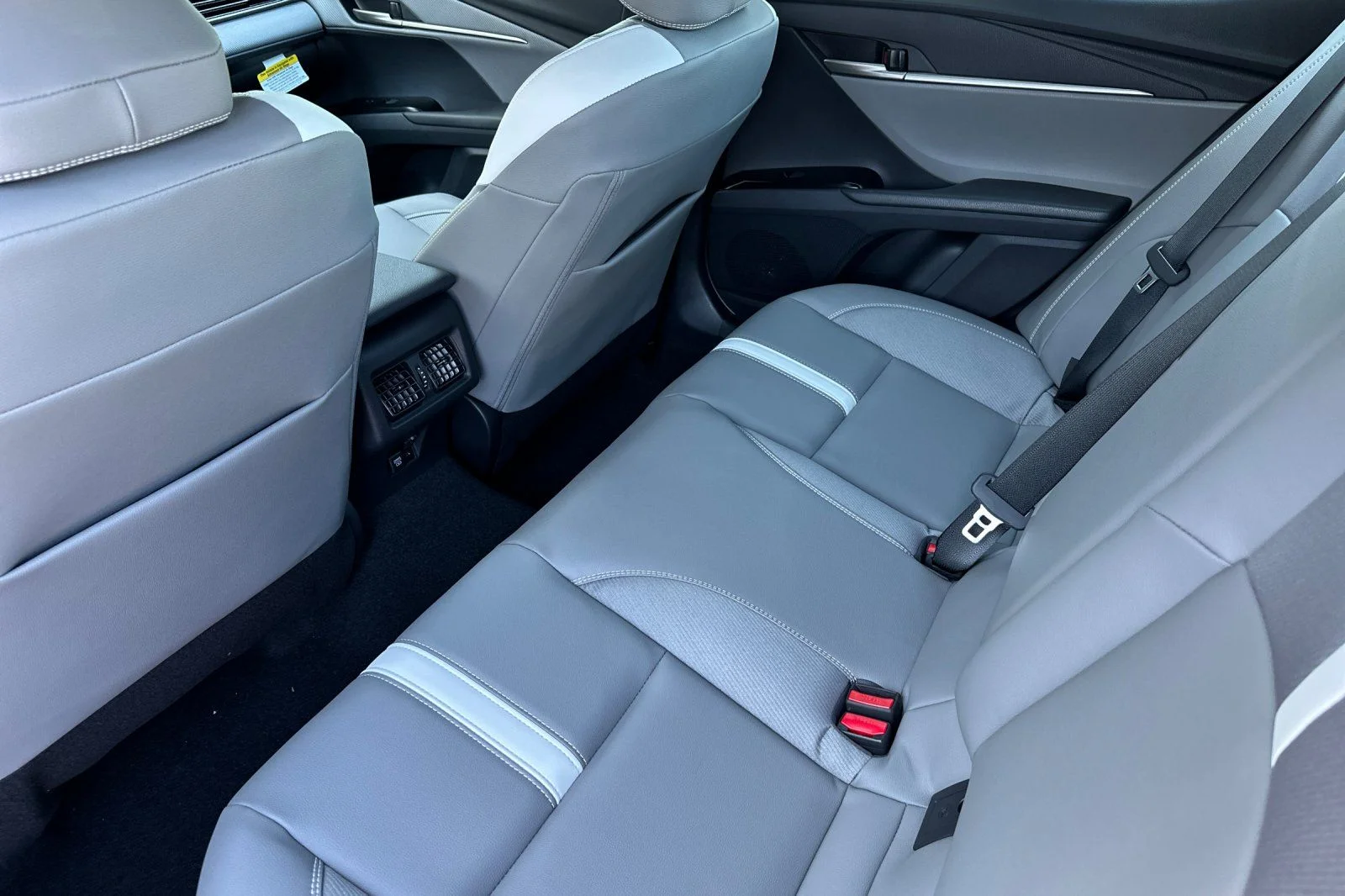 New 2026  Toyota SE image 5