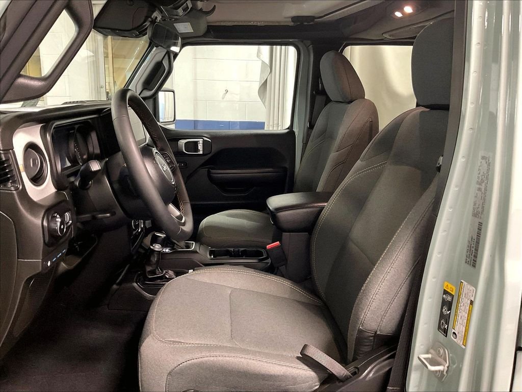 Used 2024 Gray Jeep Sport S 4xe image 10