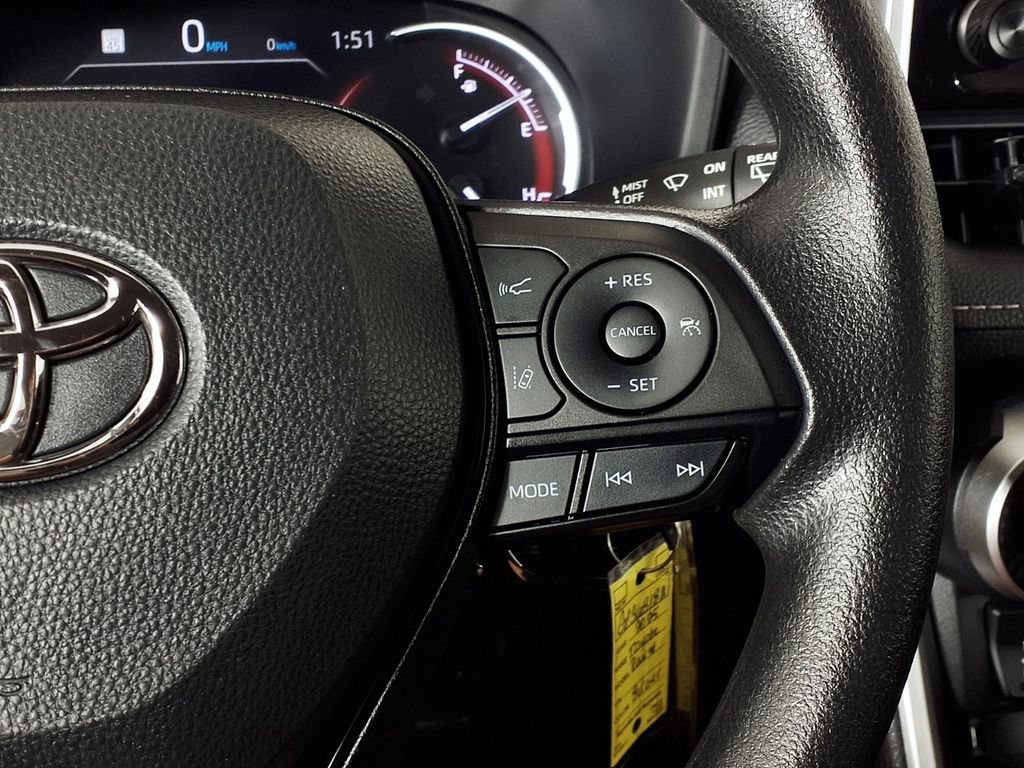2025 Toyota RAV4 LE - Photo 18