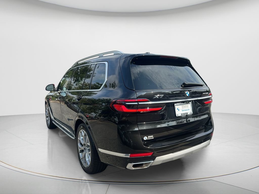Used 2025 Black BMW xDrive40i image 8