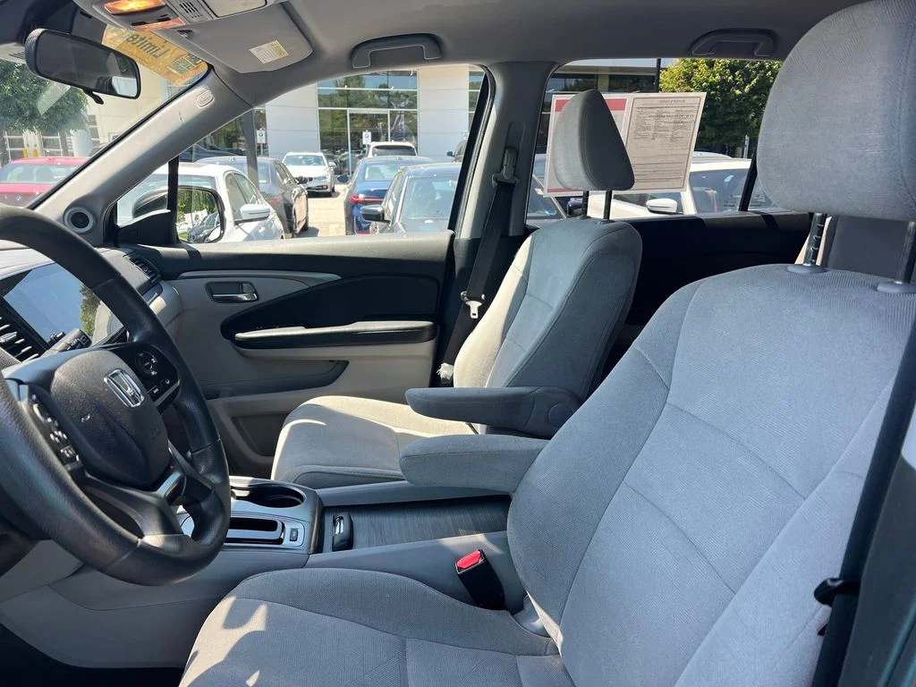 Used 2020 Gray Honda EX image 6