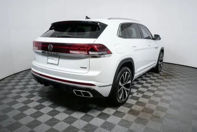 New 2026 Opal White Pearl Volkswagen 2.0T SEL Premium R-Line image 3